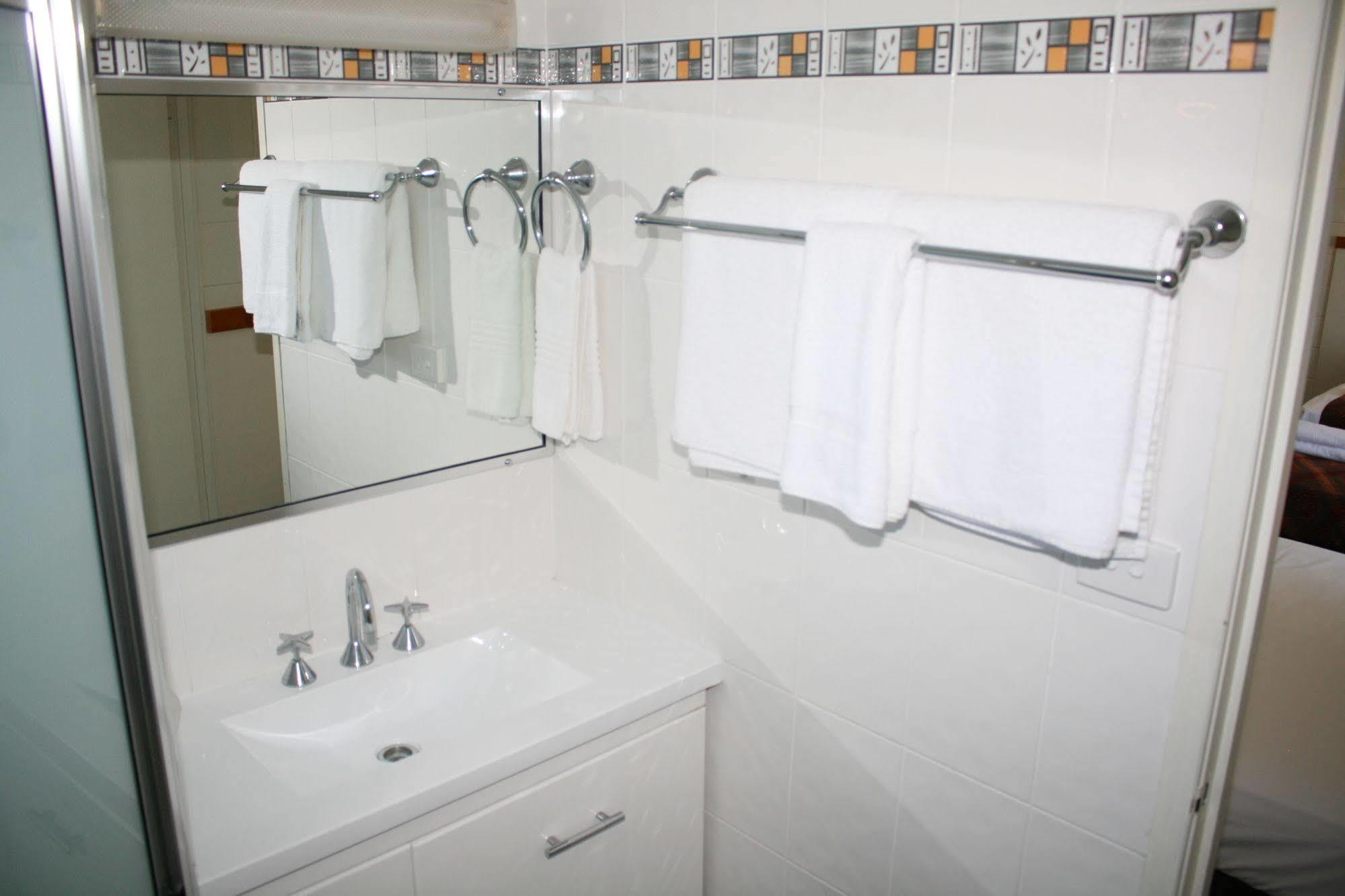 Billabong Lodge Motel Townsville Eksteriør billede